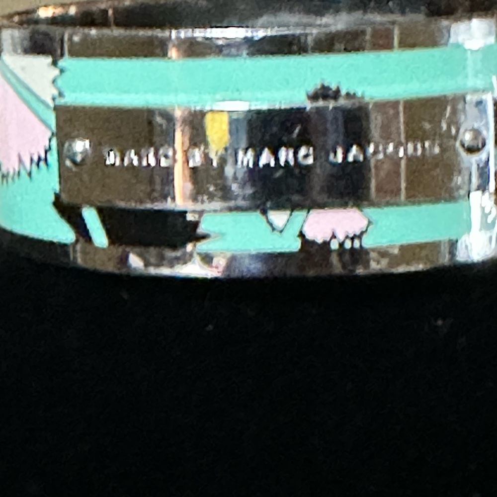 Marc by Marc Jacobs Green and Silver Bangle - Picture 3 of 3